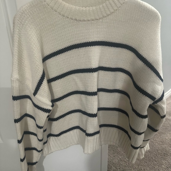 Jenni Kane Chloe Crewneck - Picture 4 of 4